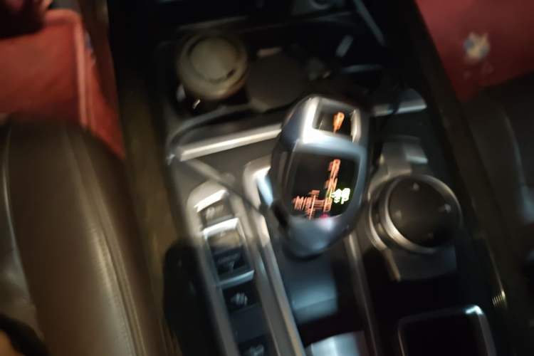 Used BMW X5 2014 xDrive35i Luxury Edition Gear Lever