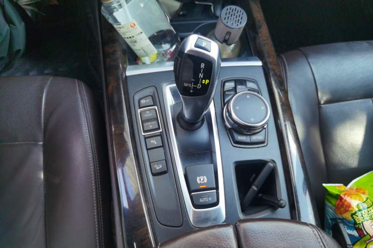 Used BMW X5 2014 xDrive35i Elegant Edition Gear Lever