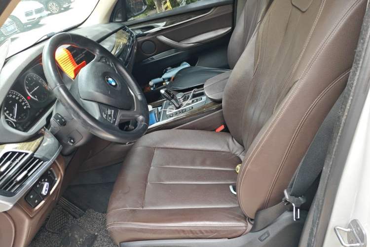 Used BMW X5 2014 xDrive35i Leading Model Left Front Seat