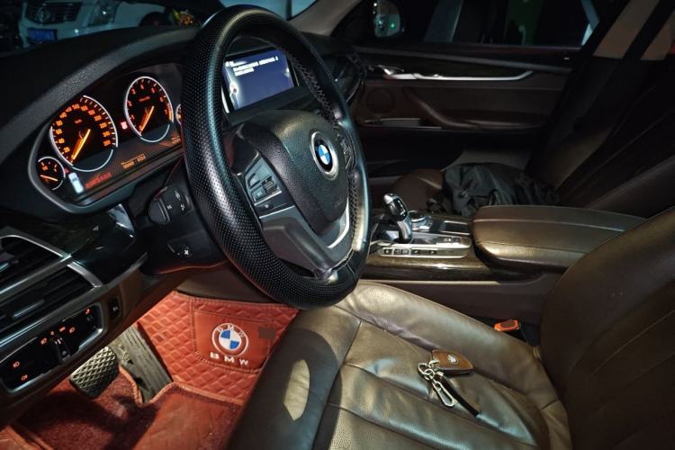 Used BMW X5 2014 xDrive35i Luxury Edition Left Front Seat