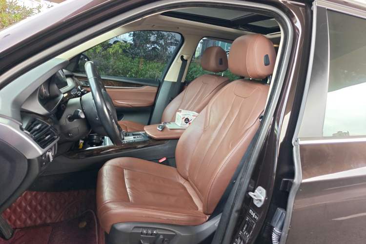 Used BMW X5 2014 xDrive35i Elegant Edition Left Front Seat