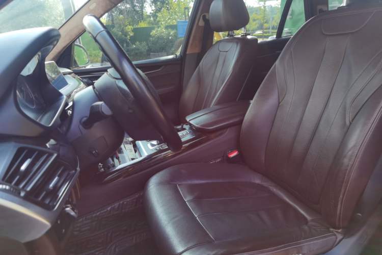 Used BMW X5 2014 xDrive35i Elegant Edition Left Front Seat