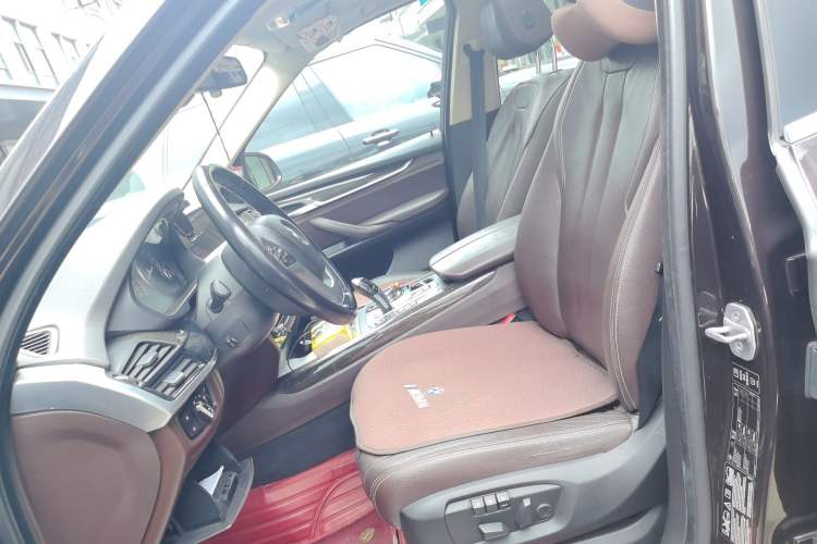 Used BMW X5 2014 xDrive35i Leading Model Left Front Seat