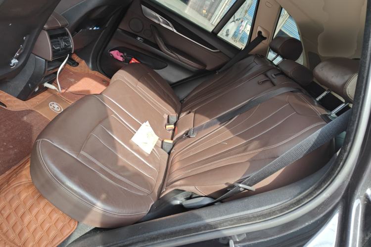 Used BMW X5 2014 xDrive35i Leading Model Left Rear Seat