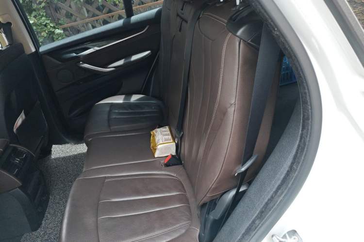 Used BMW X5 2014 xDrive35i Leading Model Left Rear Seat