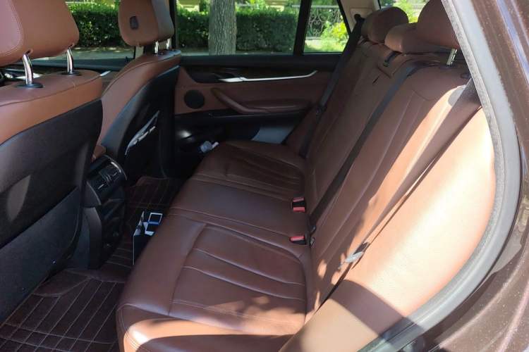 Used BMW X5 2014 xDrive35i Elegant Edition Left Rear Seat