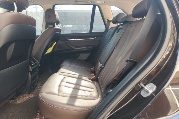 Used BMW X5 2014 xDrive35i Luxury Edition Left Rear Seat