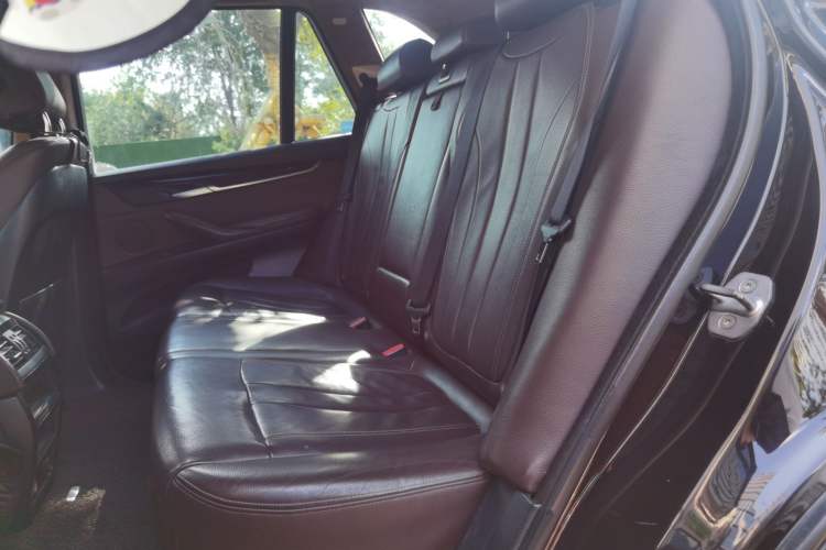 Used BMW X5 2014 xDrive35i Elegant Edition Left Rear Seat