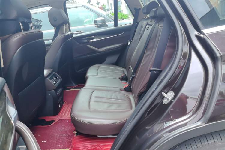Used BMW X5 2014 xDrive35i Leading Model Left Rear Seat