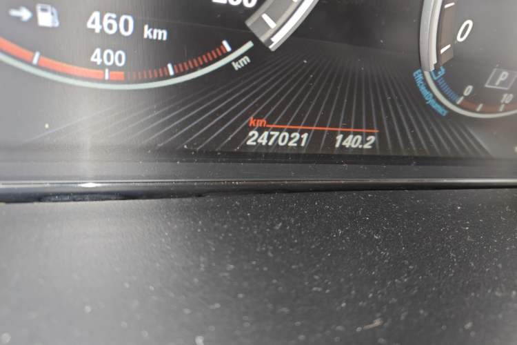 Used BMW X5 2014 xDrive35i Leading Model Odometer Close Up