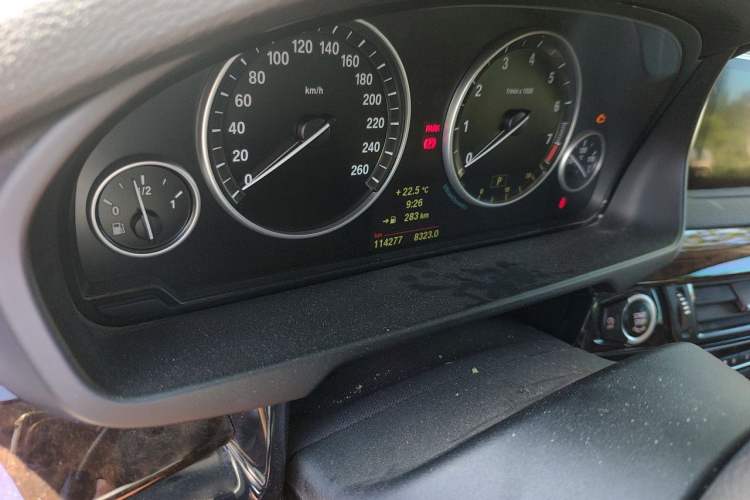 Used BMW X5 2014 xDrive35i Elegant Edition Odometer Close Up