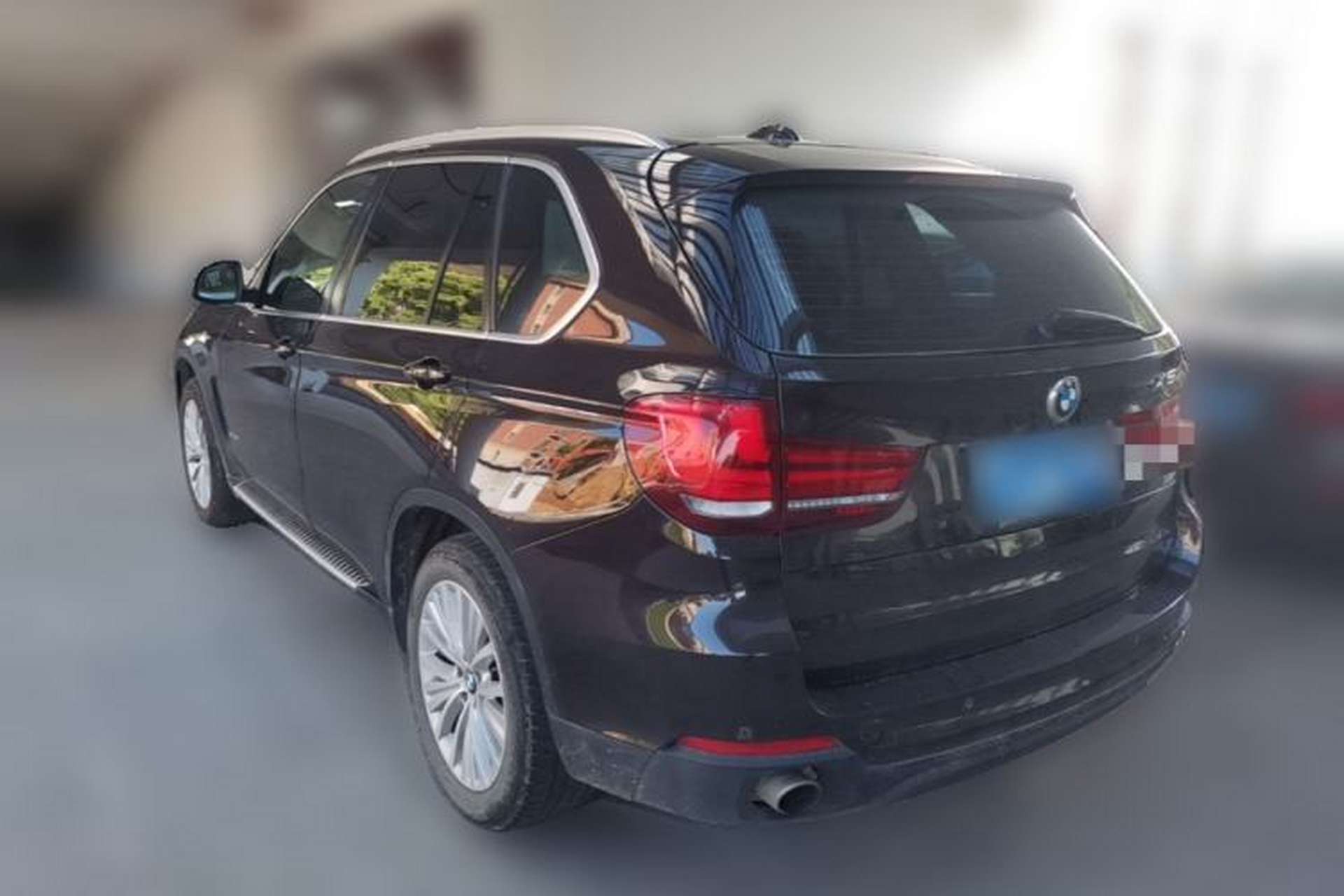 Used BMW X5 2014 xDrive35i Leading Model Rear Left 45 Deg