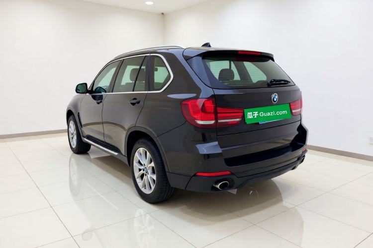 Used BMW X5 2014 xDrive35i Elegant Edition Rear Left 45 Deg