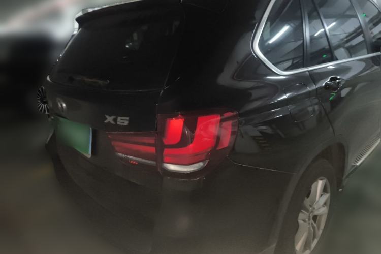 Used BMW X5 2014 xDrive35i Elegant Edition Rear Right 45 Deg