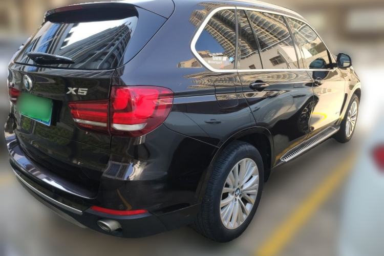 Used BMW X5  Rear Right 45 Deg
