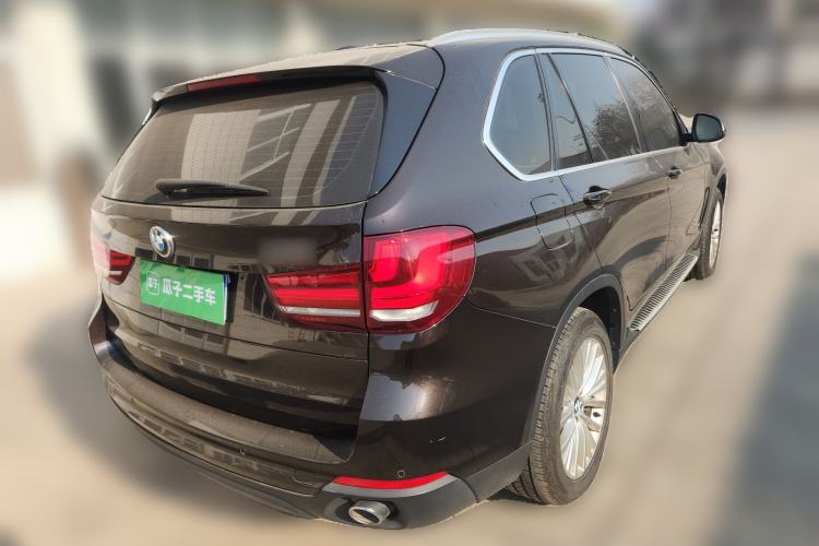 Used BMW X5 2014 xDrive35i Luxury Edition Rear Right 45 Deg