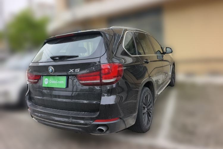Used BMW X5 2014 xDrive35i Luxury Edition Rear Right 45 Deg