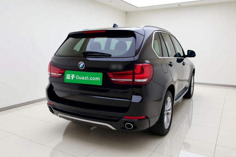 Used BMW X5 2014 xDrive35i Elegant Edition Rear Right 45 Deg