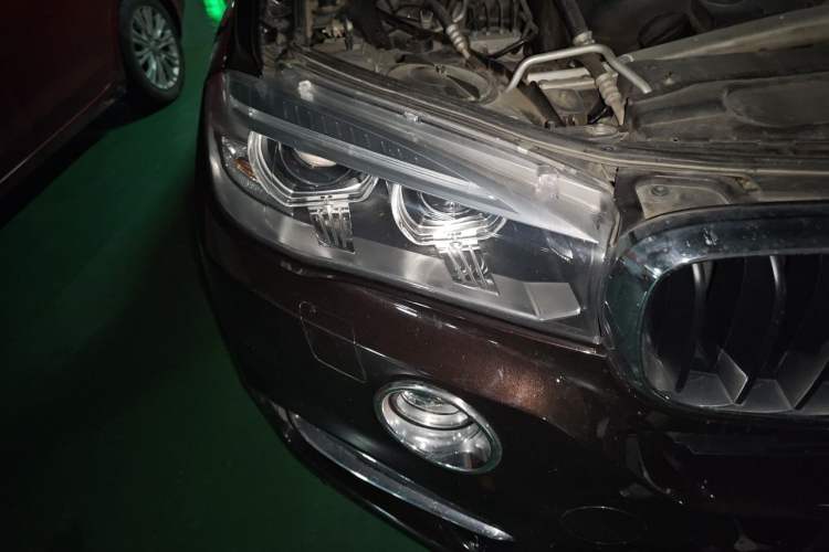 Used BMW X5 2014 xDrive35i Luxury Edition Right Front Headlight