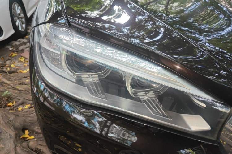Used BMW X5  Right Front Headlight