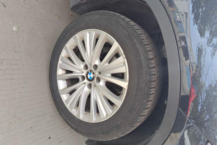Used BMW X5 2014 xDrive35i Leading Model Right Front Wheel Hub