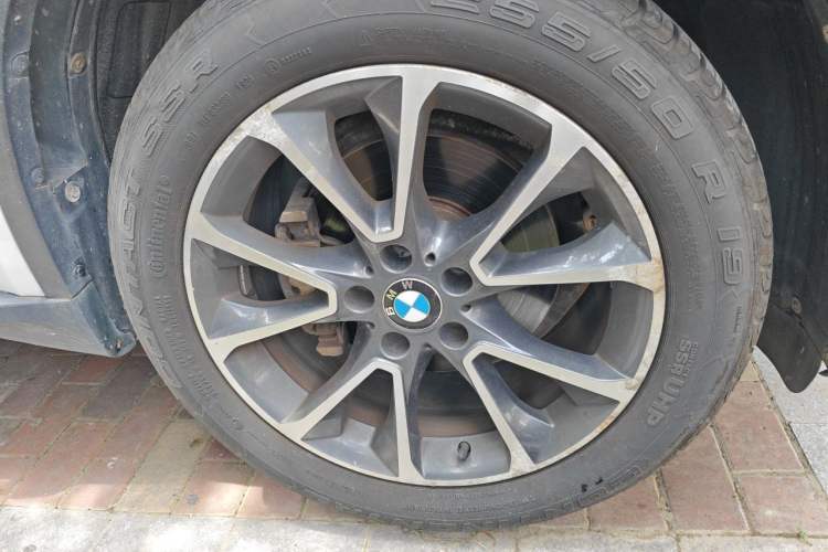 Used BMW X5 2014 xDrive35i Leading Model Right Front Wheel Hub