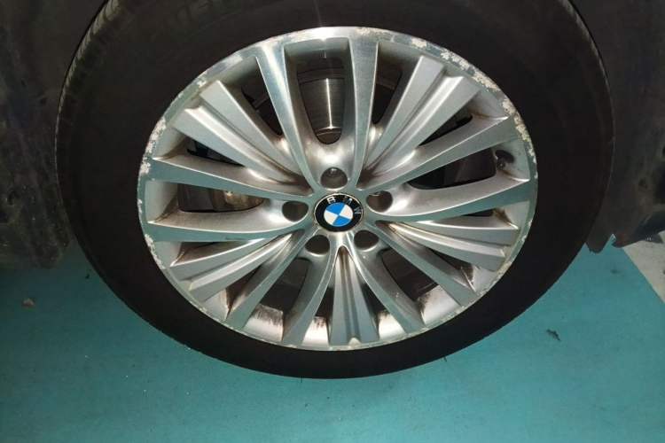 Used BMW X5 2014 xDrive35i Leading Model Right Front Wheel Hub