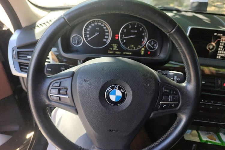 Used BMW X5 2014 xDrive35i Elegant Edition Steering Wheel