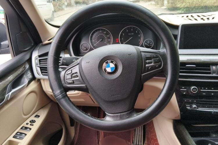 Used BMW X5 2014 xDrive35i Elegant Edition Steering Wheel