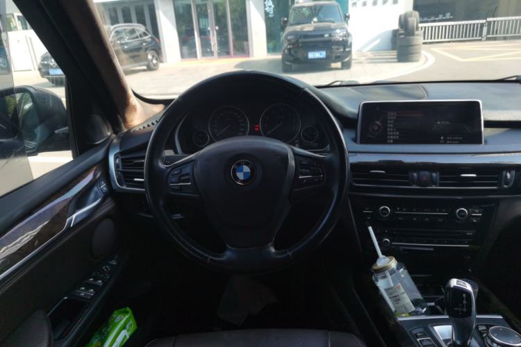 Used BMW X5 2014 xDrive35i Elegant Edition Steering Wheel