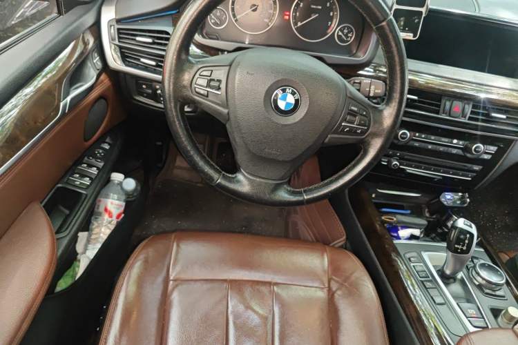 Used BMW X5  Steering Wheel