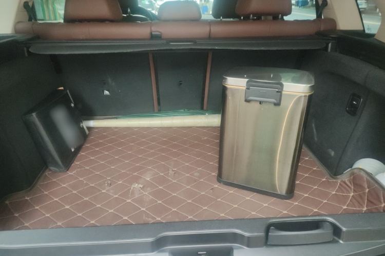Used BMW X5 2014 xDrive35i Elegant Edition Trunk