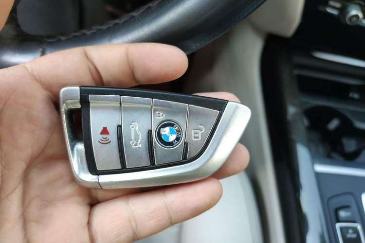 Used BMW X5  Vehicle Key