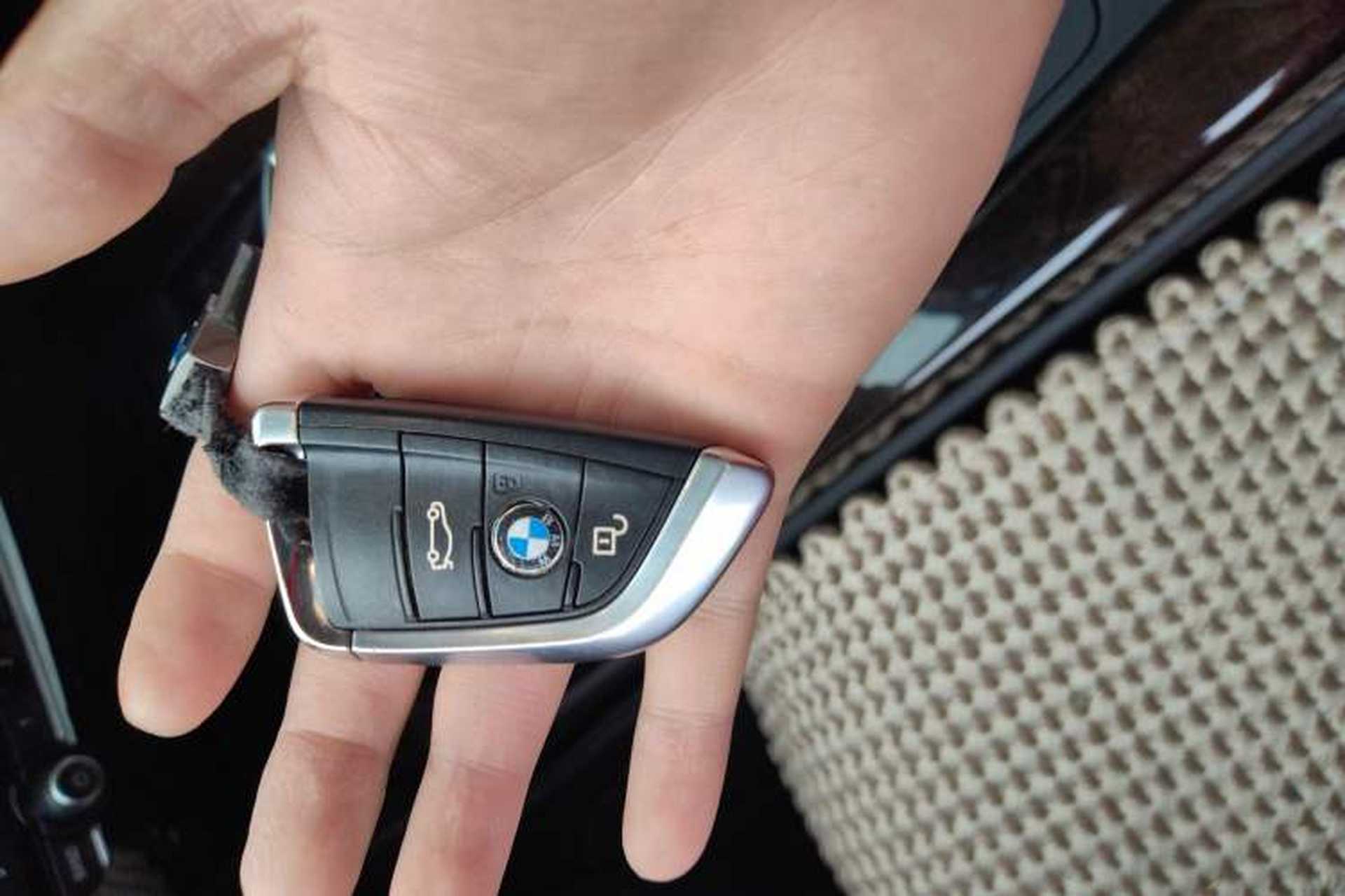 Used BMW X5 2014 xDrive35i Elegant Edition Vehicle Key