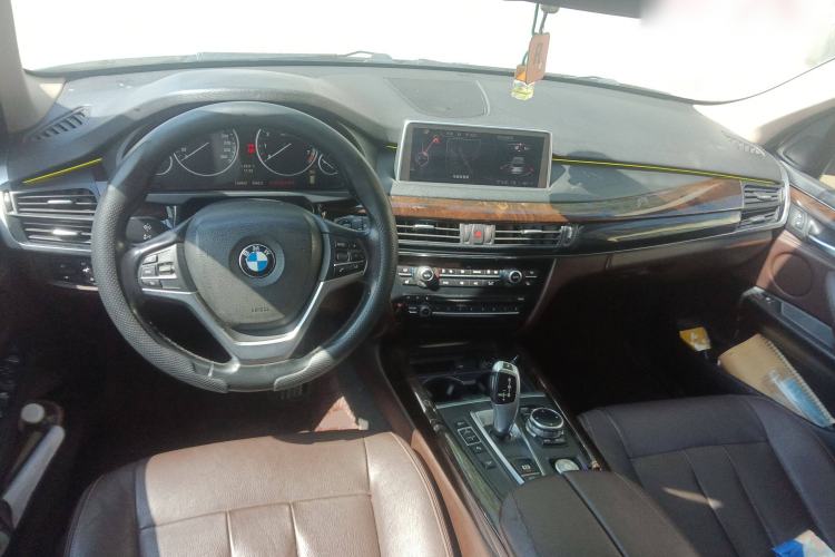 Used BMW X5 2014 xDrive35i Elegant Edition Center Console