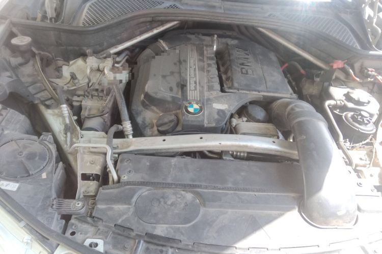 Used BMW X5 2014 xDrive35i Elegant Edition Engine Bay