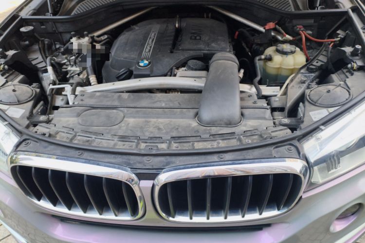 Used BMW X5 2014 xDrive35i Leading Model Engine Bay