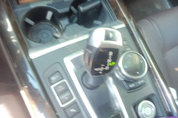 Used BMW X5 2014 xDrive35i Elegant Edition Gear Lever