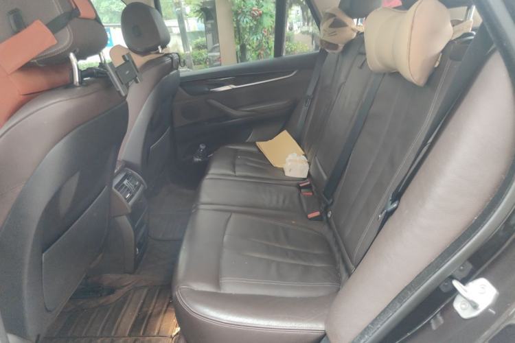 Used BMW X5  Left Rear Seat