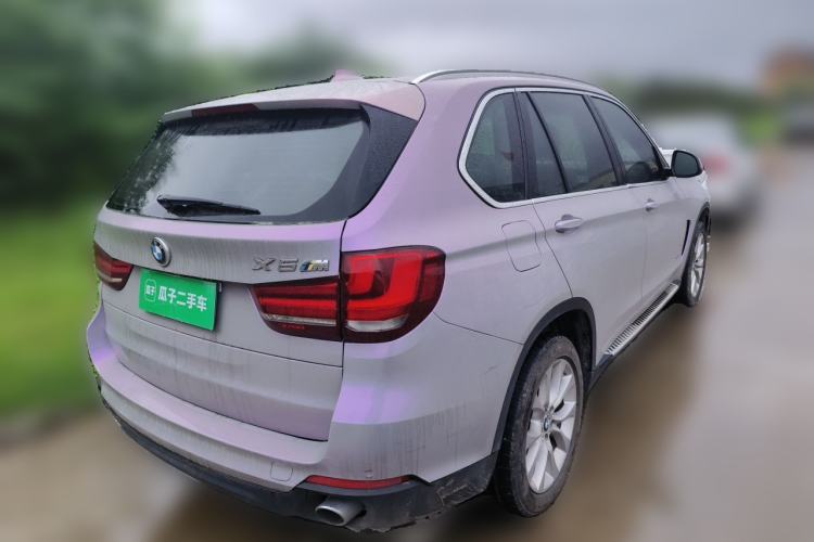 Used BMW X5 2014 xDrive35i Leading Model Rear Right 45 Deg