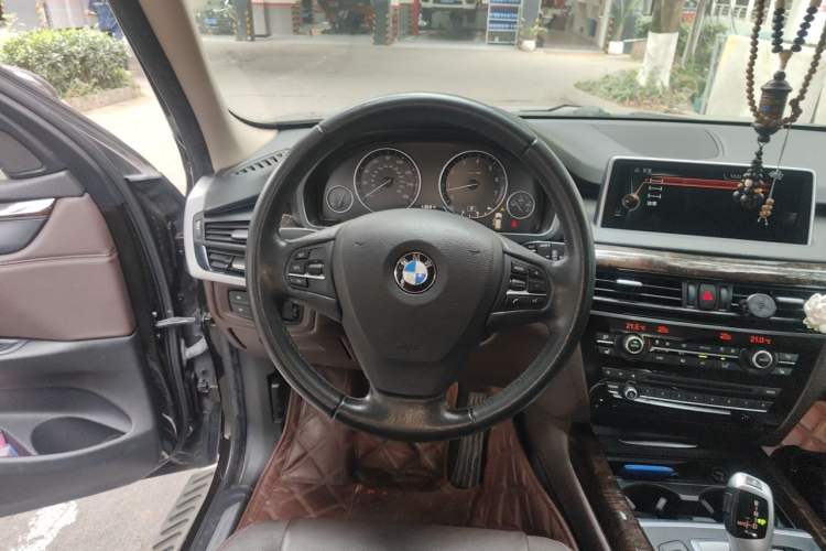 Used BMW X5  Steering Wheel