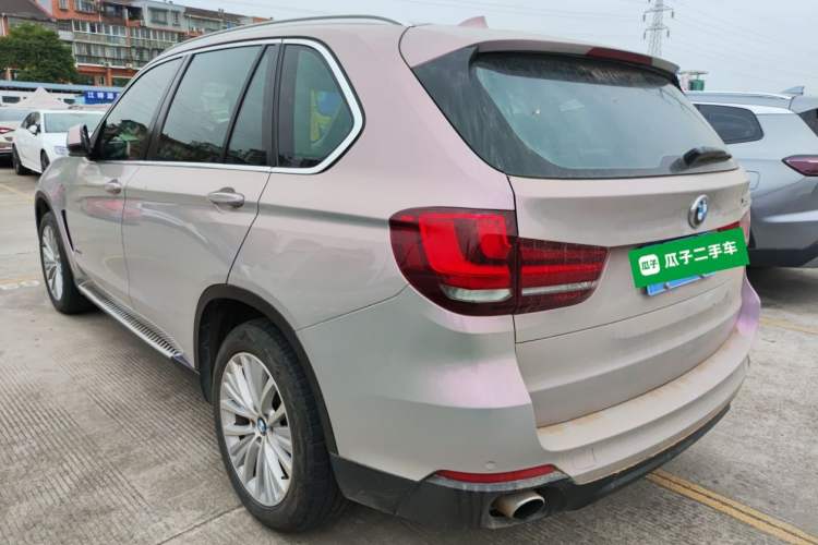 Used BMW X5 2014 xDrive35i Luxury Edition Rear Left 45 Deg