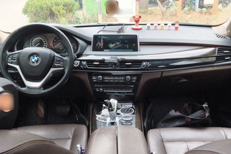 Used BMW X5 2014 xDrive35i Luxury Edition Center Console