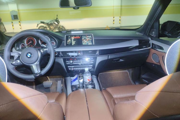 Used BMW X5 2014 xDrive35i Luxury Edition Center Console