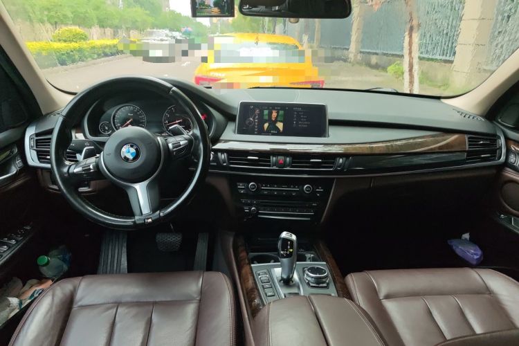 Used BMW X5 2014 xDrive35i Elegant Edition Center Console