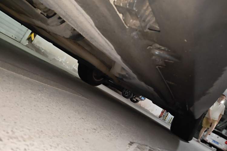 Used BMW X5 2014 xDrive35i Elegant Edition Chassis Front Left