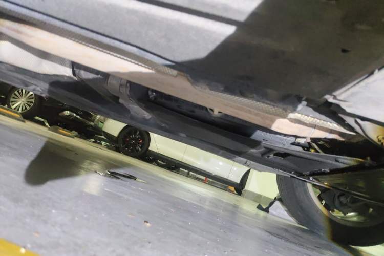 Used BMW X5 2014 xDrive35i Luxury Edition Chassis Front Right