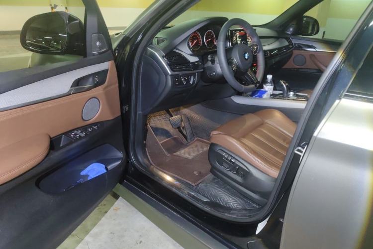 Used BMW X5 2014 xDrive35i Luxury Edition Driver Seat