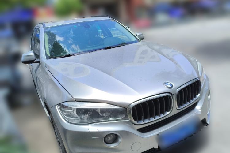 Used BMW X5 2014 xDrive35i Elegant Edition Front Right 45 Deg