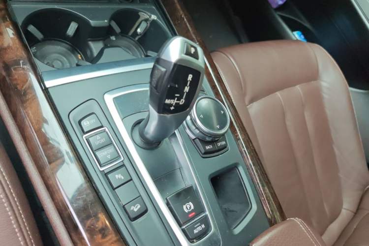 Used BMW X5 2014 xDrive35i Elegant Edition Gear Lever
